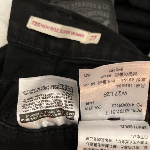 Levi’s Black Distressed Jeans - Picture 3 of 3